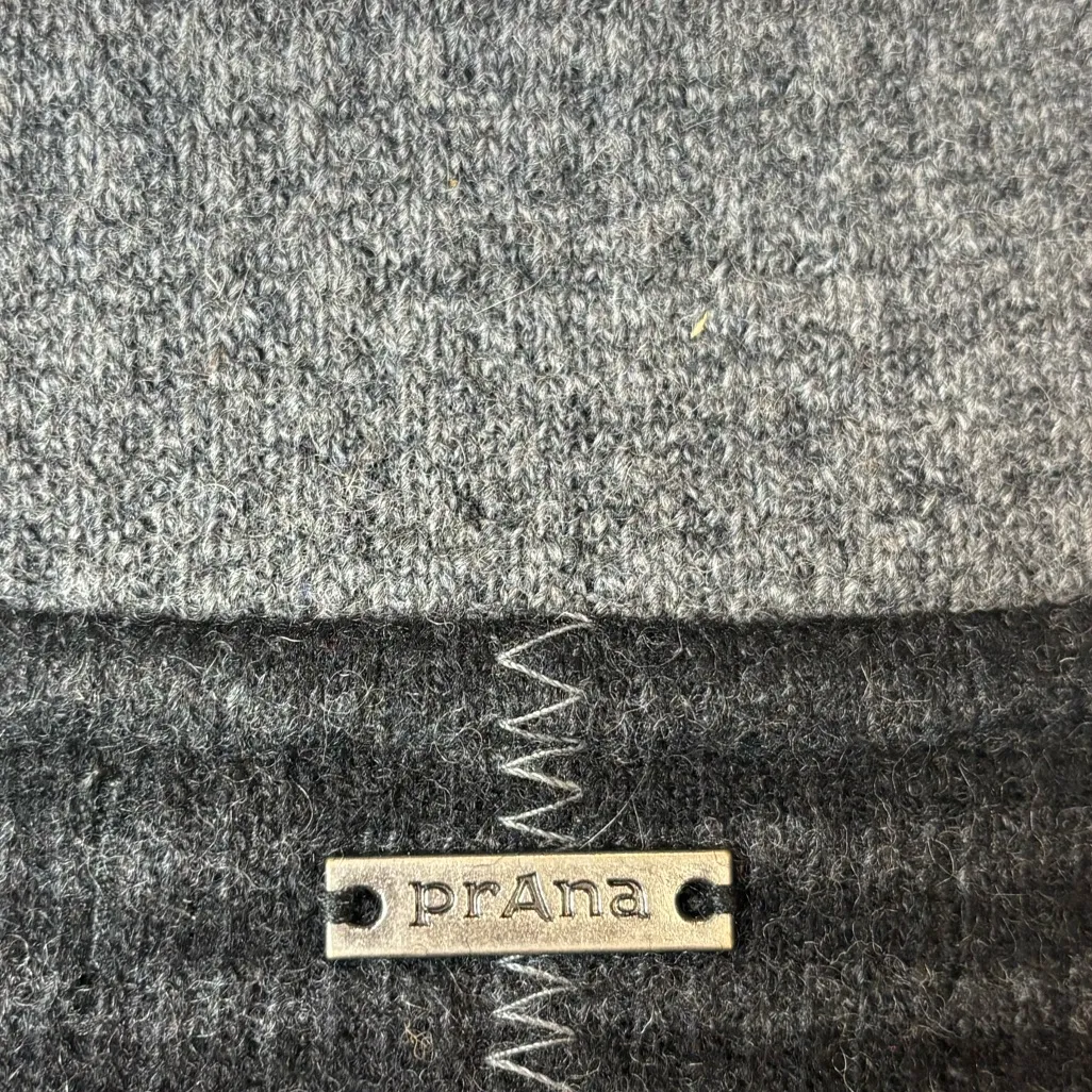 PranA Josette Woman’s Warm Wool Blend Neutral Gray and Black Tunic Sweater Sz XS - Image 4