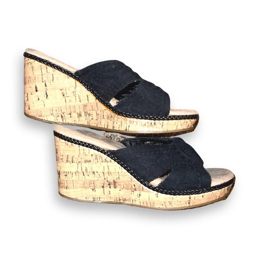 🪩4/$20!! Maurices Women’s Wedges 10 “Joselyn” black/tan slip on sandals 🪩4/$20!! - Image 3