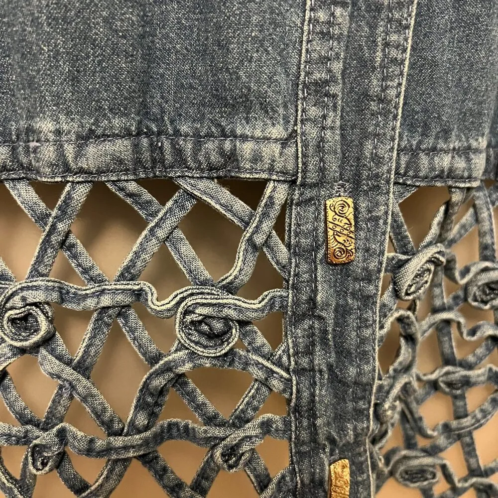 Button Down Denim Shirt with Criss Cross Collar/Bottom Blue Size L - Image 3