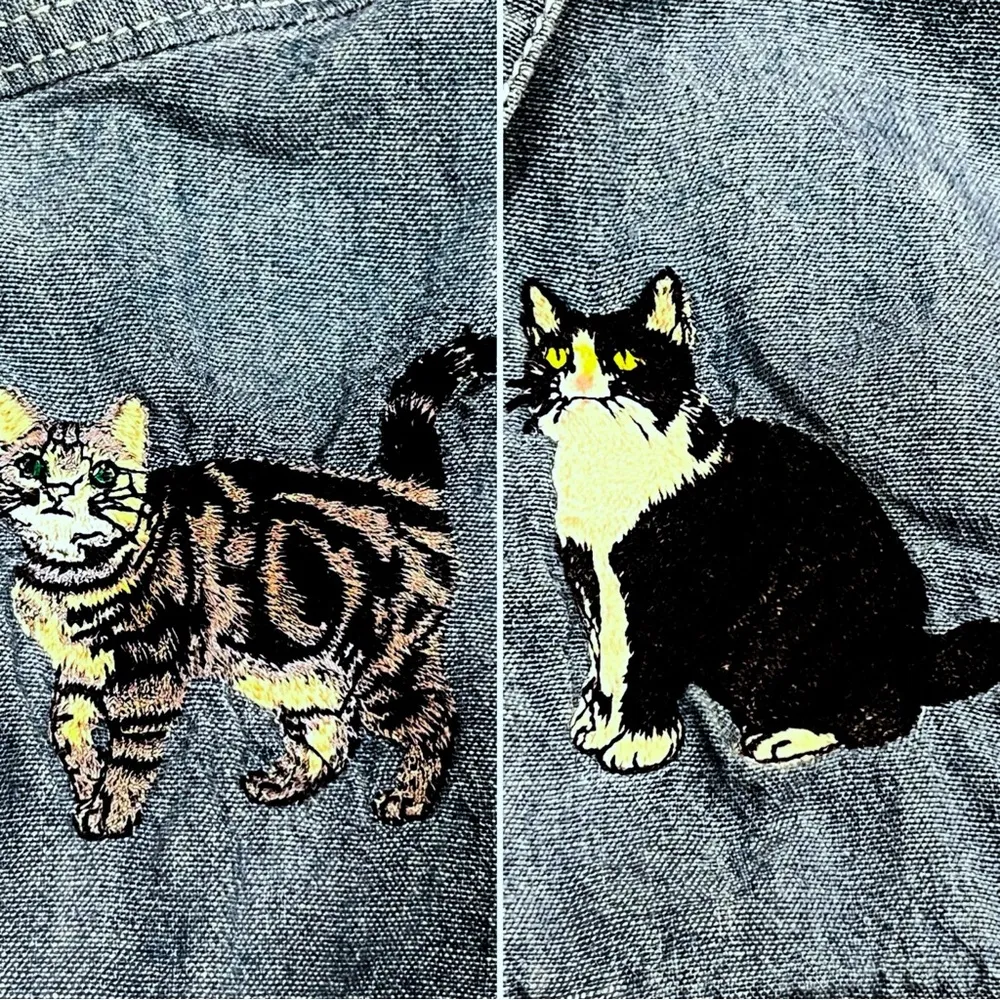 Vintage 90’s Embroidered Cats Denim Jean Jacket Blue Size M - Image 2