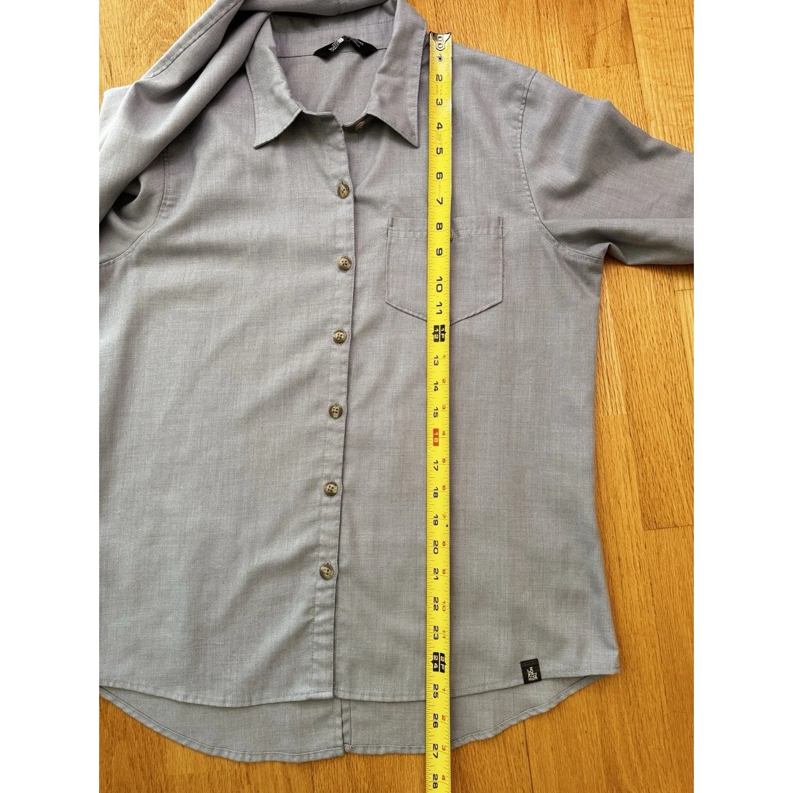 THE NORTH FACE Women’s Gray Performance Woven STEVIE Button-Down Shirt Size M - Image 7