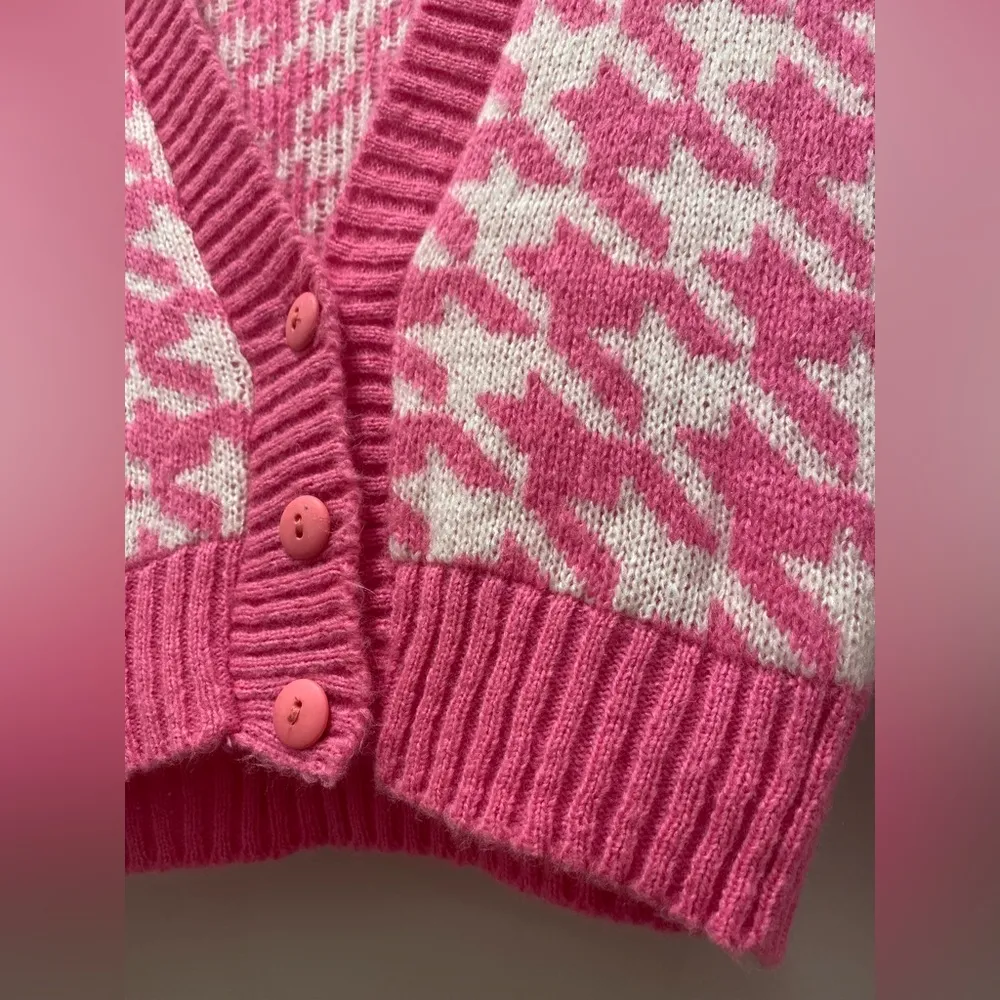 NastyGal Got Knit Right Barbiecore Pink & White Houndstooth Cropped Cardigan - S - Image 9