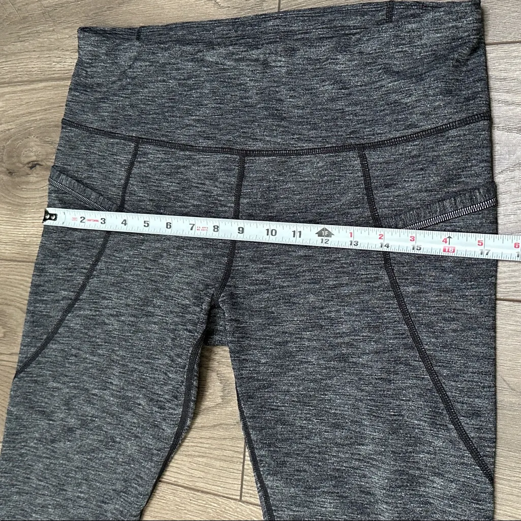 Athleta Relay Tight Mid Rise Side Pocket Leggings Heather Gray Black Size Large - Image 10