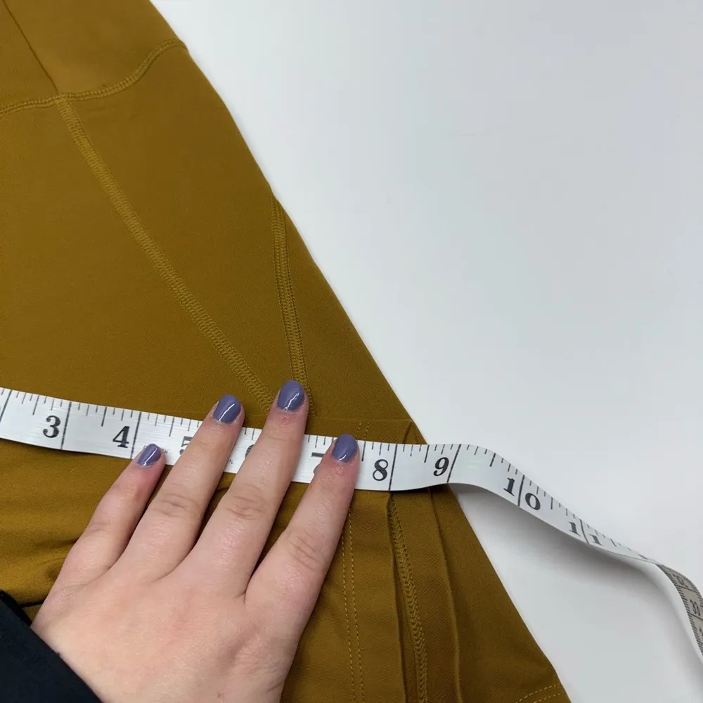 Girlfriend Collective Biker Shorts 8" - Image 3