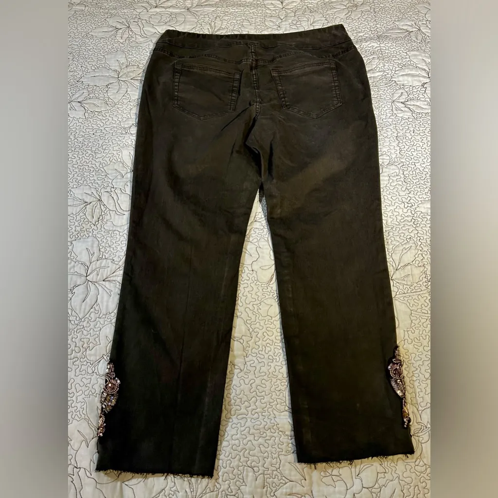 Soft Surroundings Black Beaded Raw Hem Crop Jeans Women’s Size Large - Image 11
