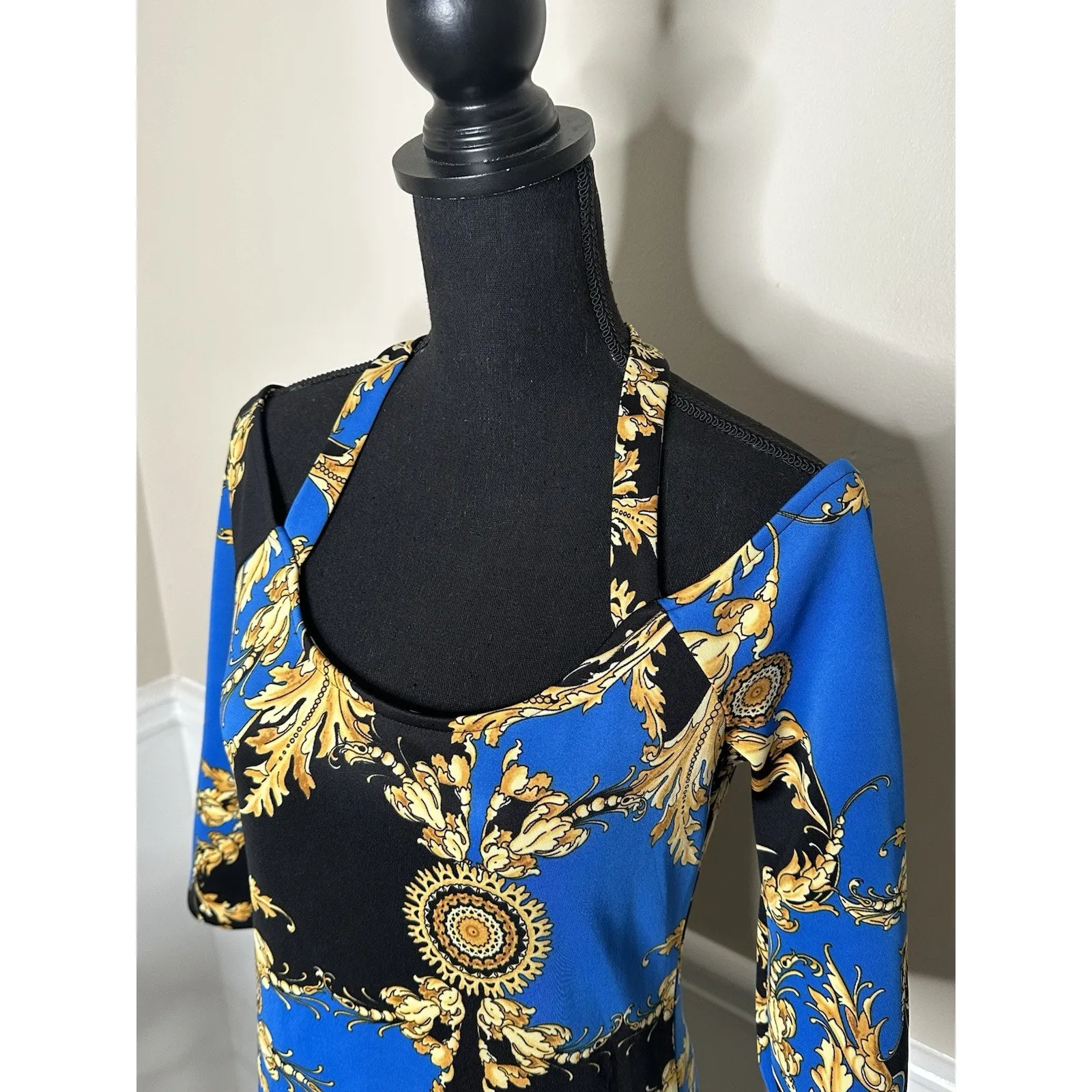 NWT Bold Elements Cut To Curve Women's Blue And Black Print Dress Size 12 - Image 3