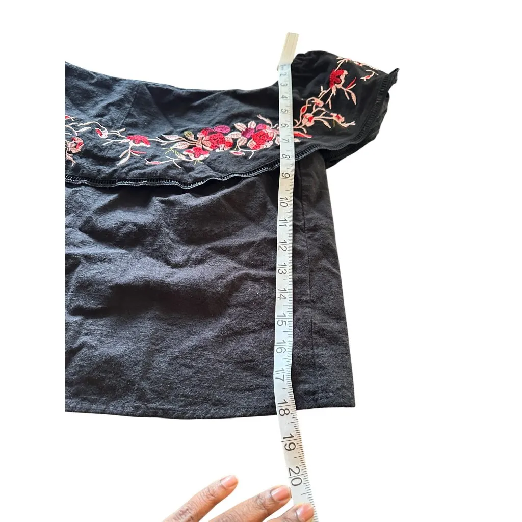 Lucy Paris Black Floral Embroidered Off Shoulder Top Linen Blend S Whimsical - Image 8