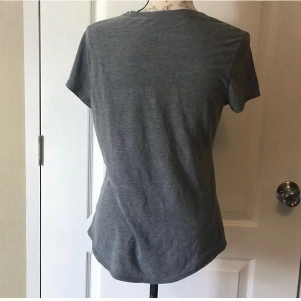 Tek gear Size medium women’s athletic shirt - Image 5