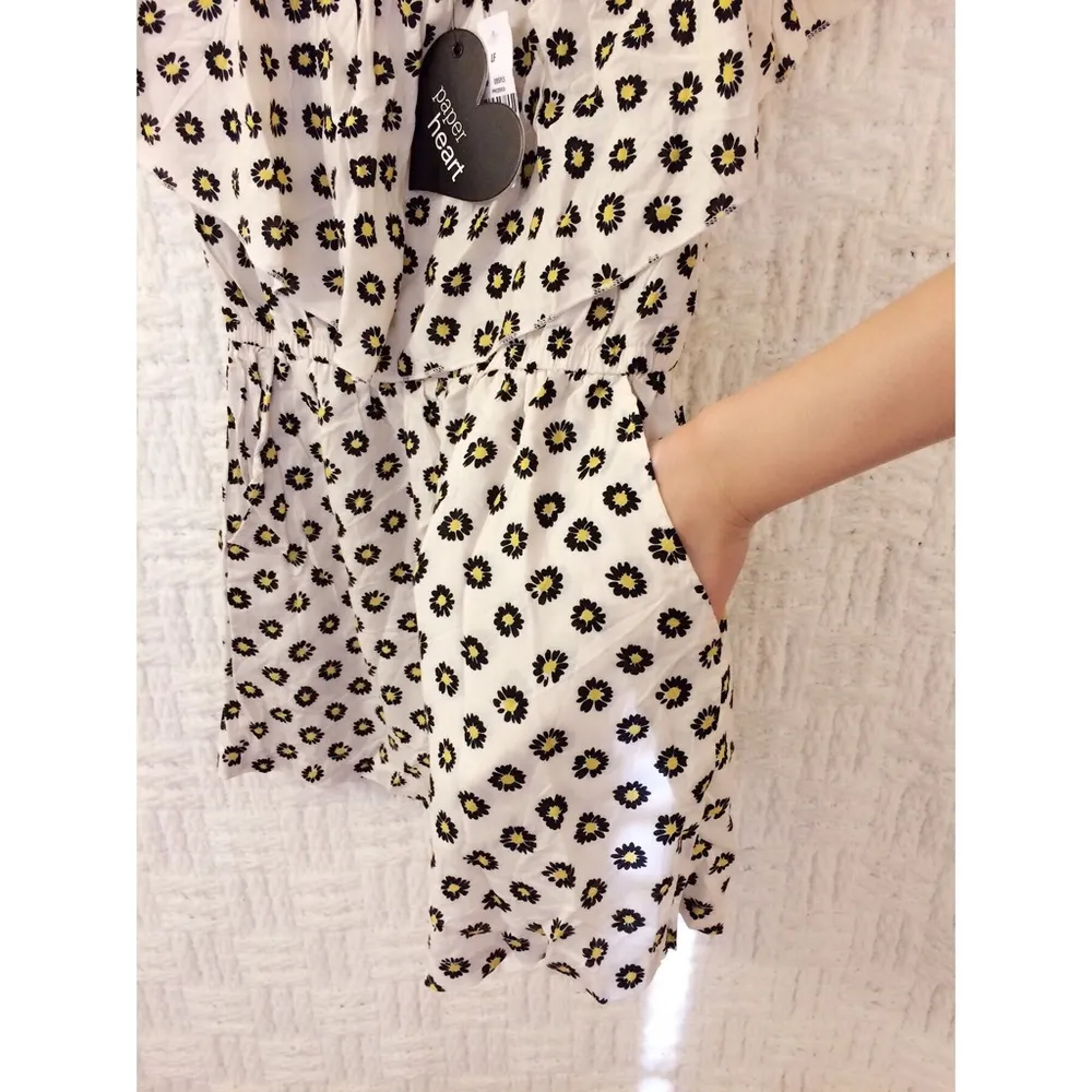 NWT LF Daisy Romper - Image 3