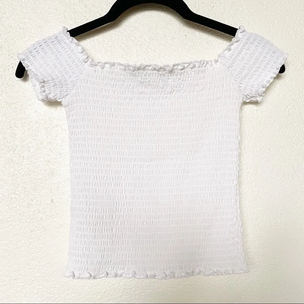 Hollister Shirred Off the Shoulder White Top Size XS - Image 8