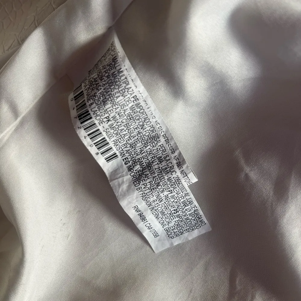 Forever 21 Cream Textured Blazer - Image 7