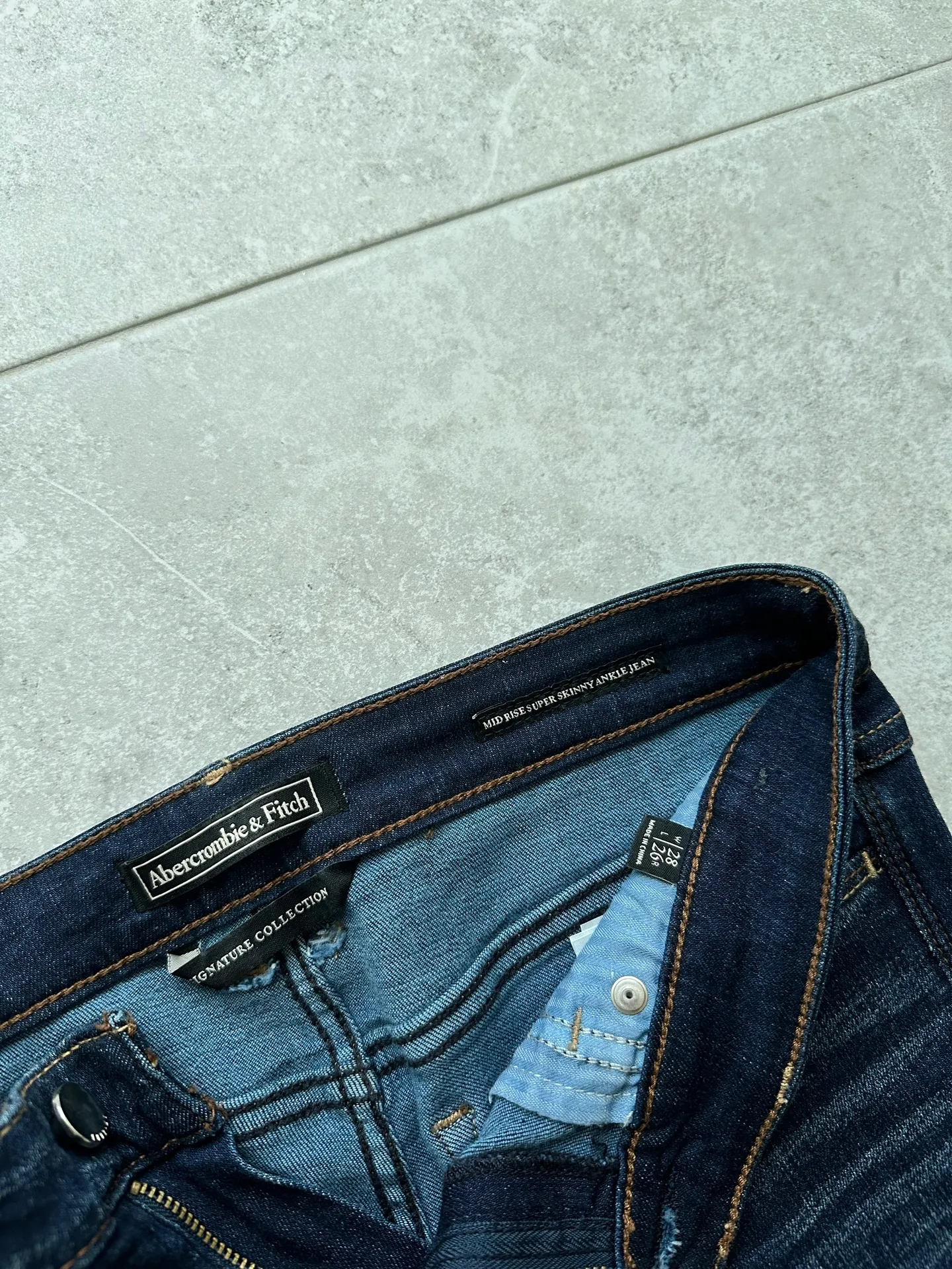 Jeans - Image 3