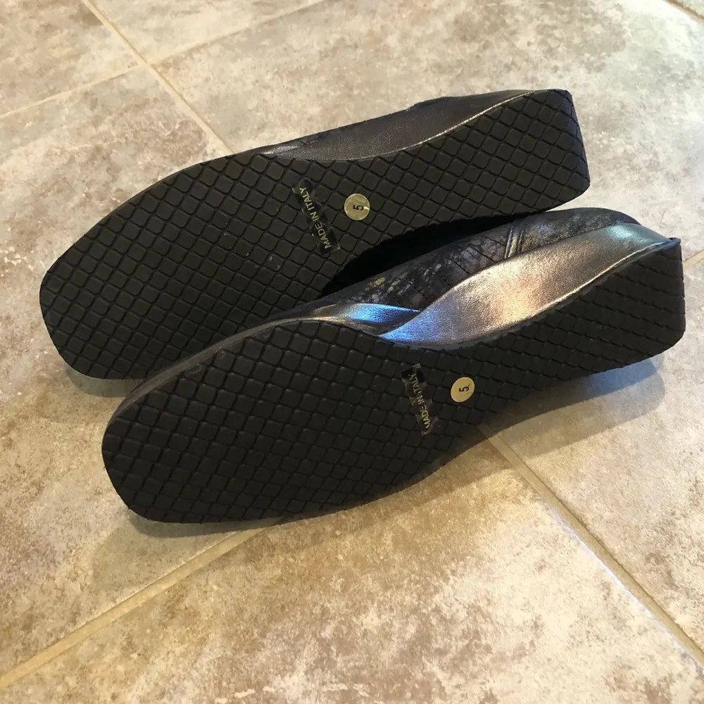 🆕 Amalfi Rangoni lace up metallic leather … Size 5 - Image 9