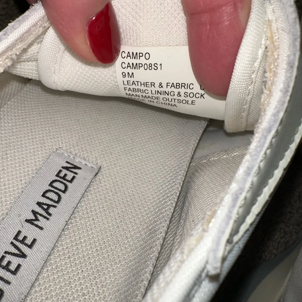 Steve Madden Off-White Sneakers - Image 4