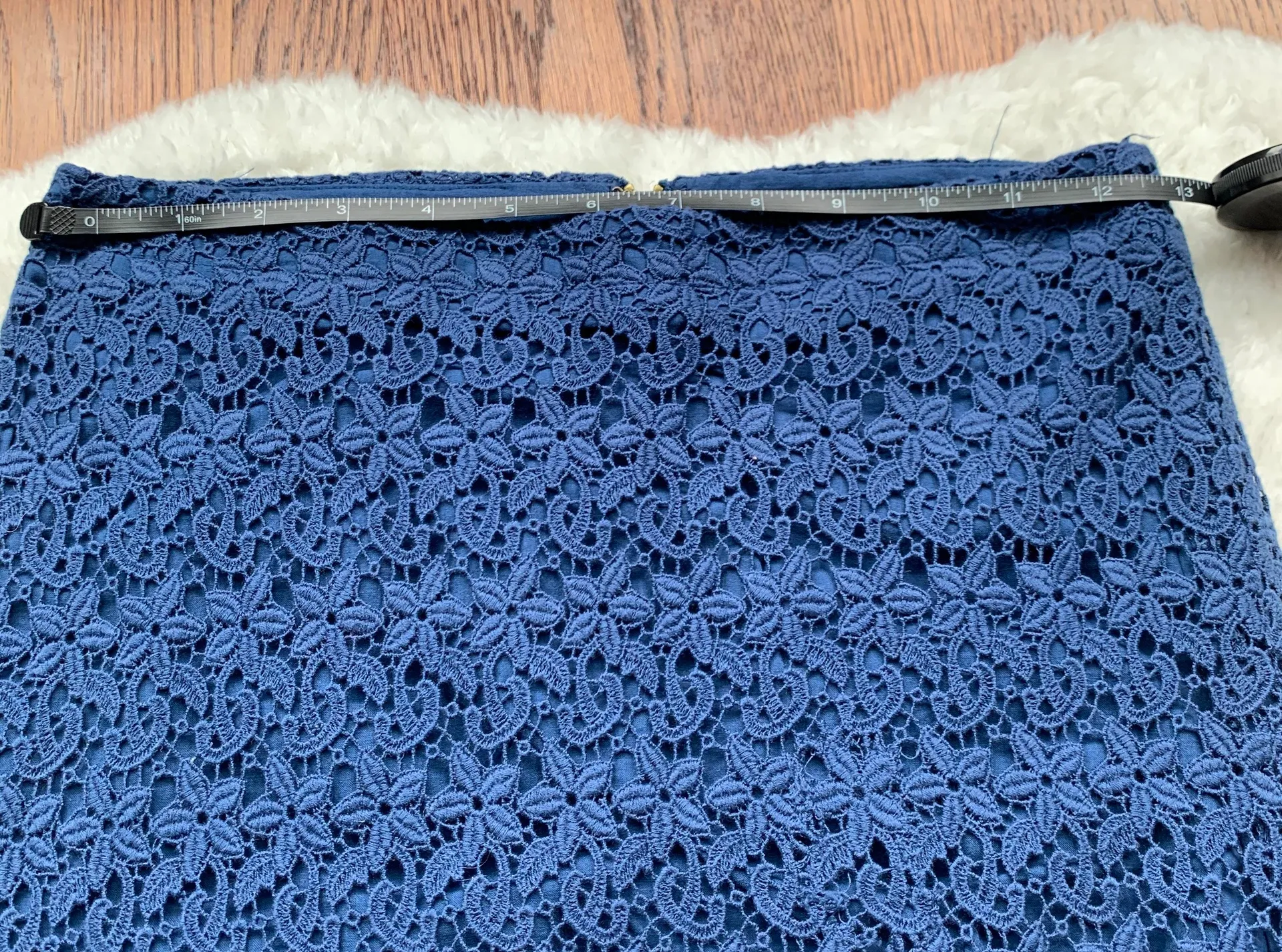 Blue Lace Bodycon Mini Skirt Size Small - Image 3