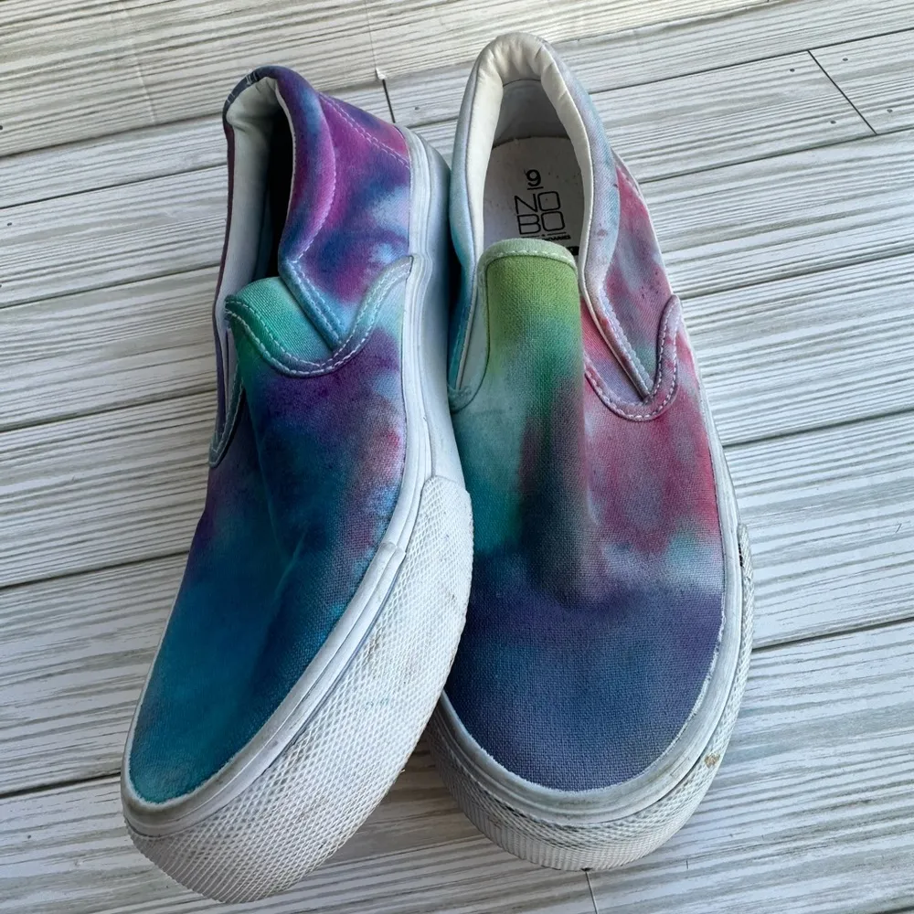No Boundaries  Tie-Dye Slip Ons Women’s Size 9 - Image 3