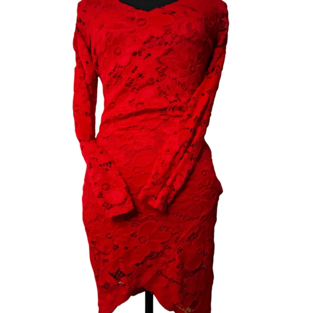 Red Lace Heart-Back Dress - Image 7