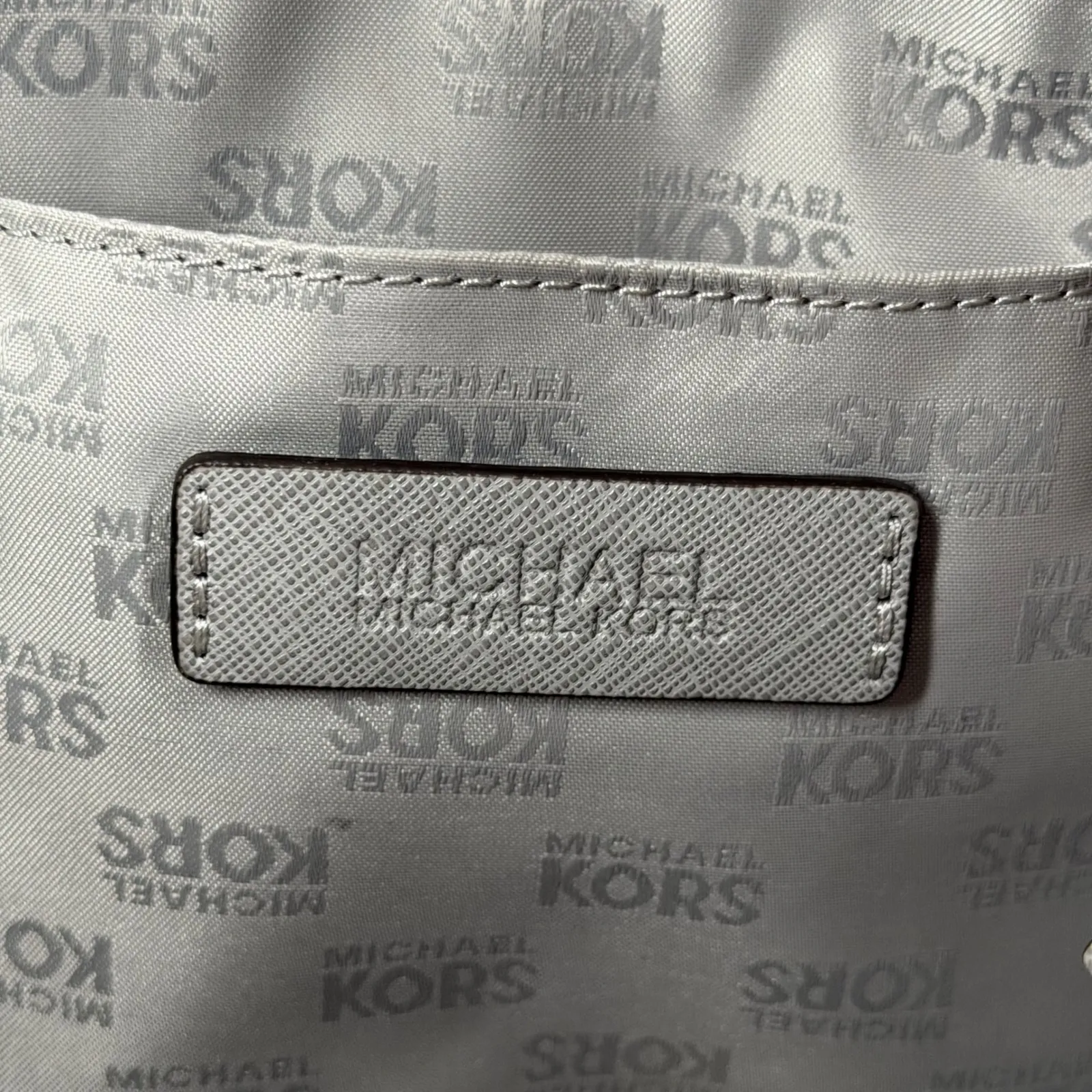 Michael Kors Jet Set Medium Chain Shoulder Tote Bag Gray Silver Metallic Classic - Image 7