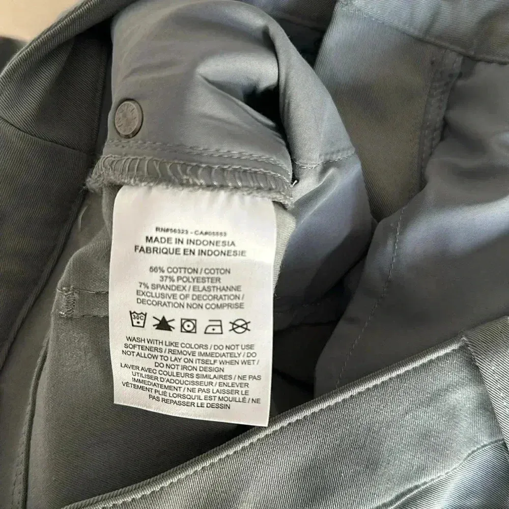 NWT Nike Dri Fit Womens Slim Fit Gray Golf Pants BV6081-084 Sz 4 - Image 9