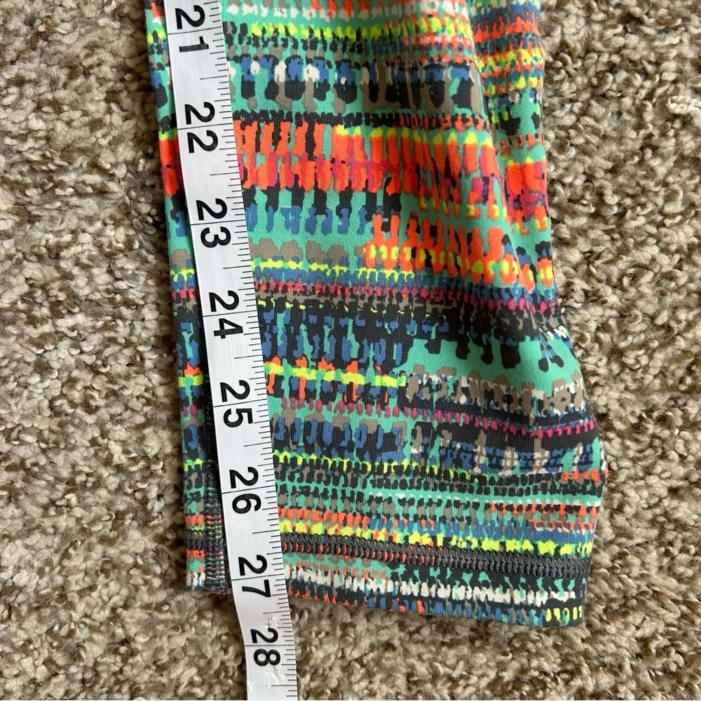 Victoria Secret Knockout Colorful Multi Color Stripe Leggings Workout Large - Image 6