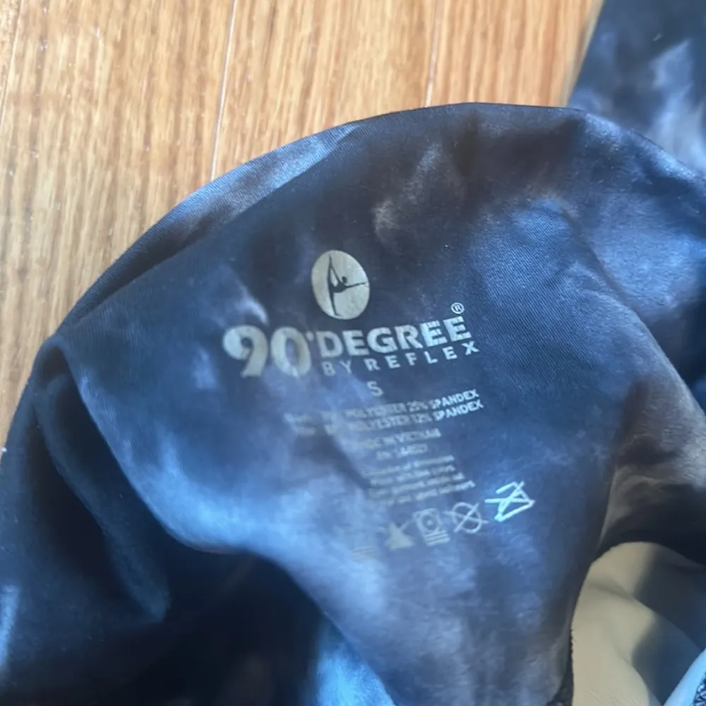 90 Degree Tie - Image 3