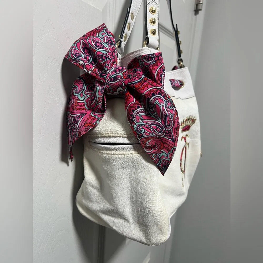 Juicy Couture Daydreamer Tote Bag Purse White Velour Double Bow Logo Charms - Image 4