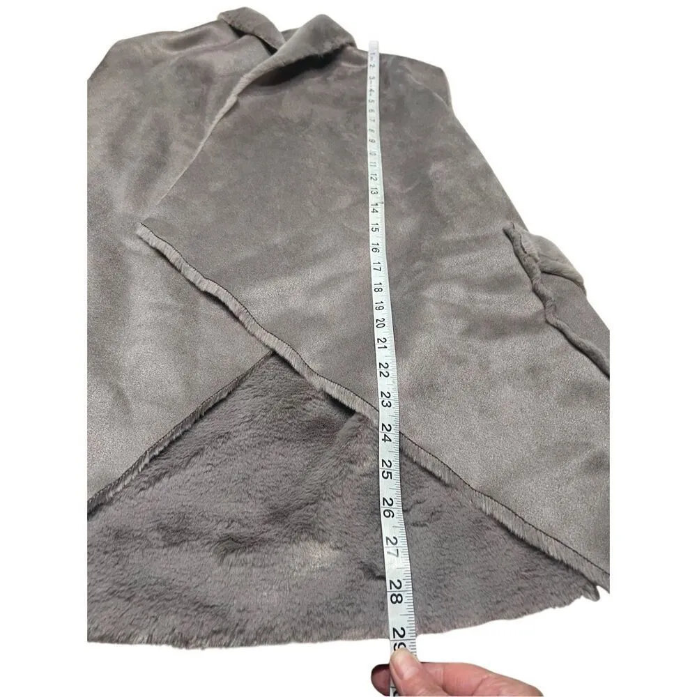 Love Of Fashion Faux Fur/Faux Suede Open Vest One Size Gray NWT - Image 4
