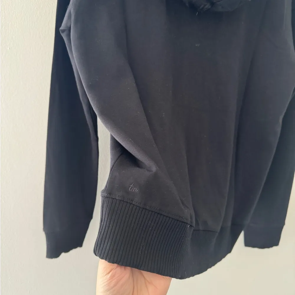 TRAVIS MATTHEW Black Friday Ponte Half Zip Hoodie M - Image 8