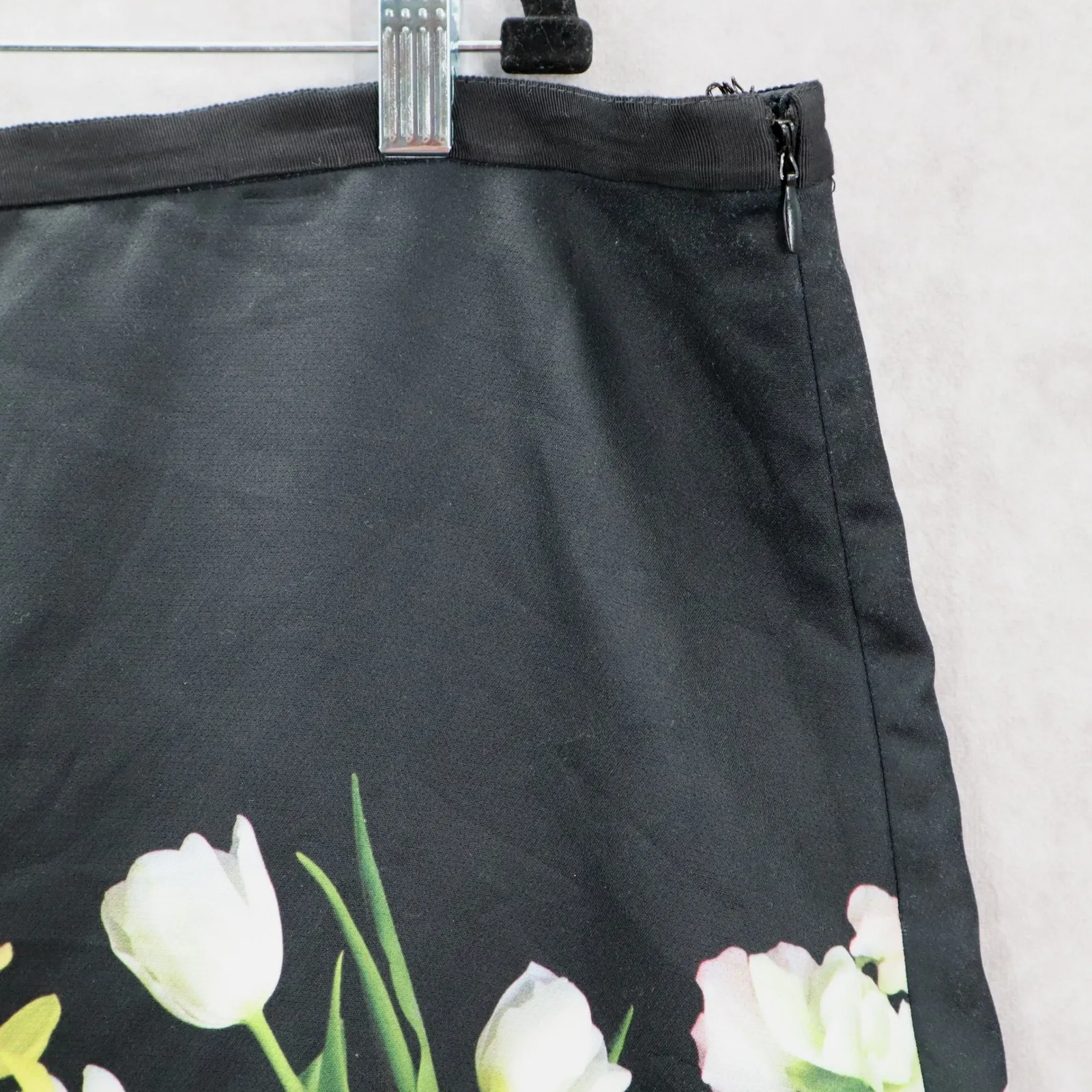 Victoria Beckham Black Floral Mini Short Zip Fun Preppy Flirty‎ Skirt Plus 2X - Image 3
