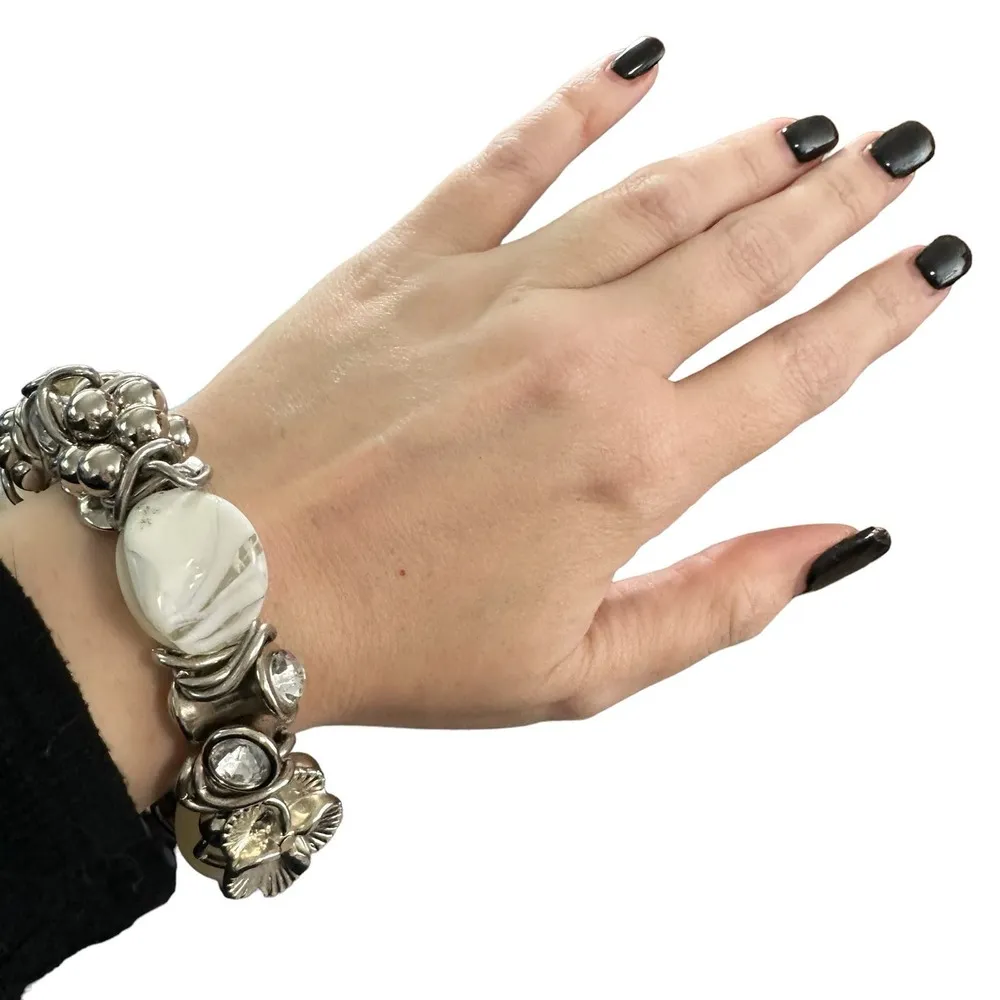 Vintage 90s Silver Tone And Glass Stone Chunky Stretch Bracelet - Image 4