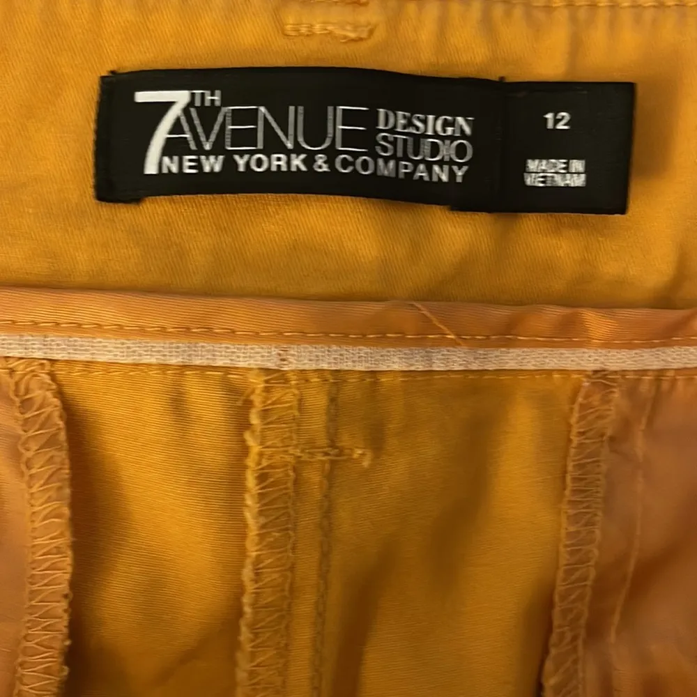 NY & Company 7th Ave Capri’s Pants - Image 3