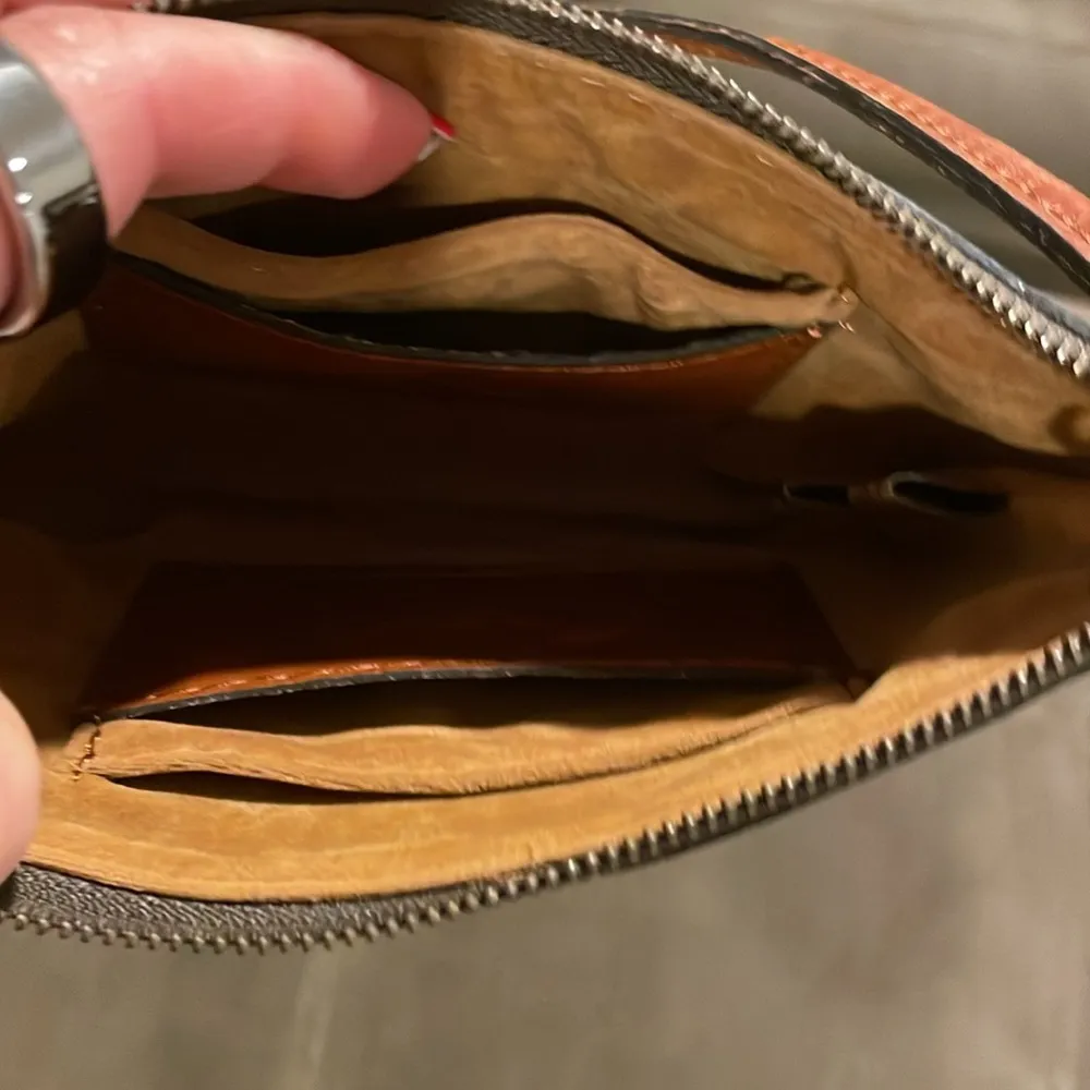 Patricia Nash  wristlet - Image 8