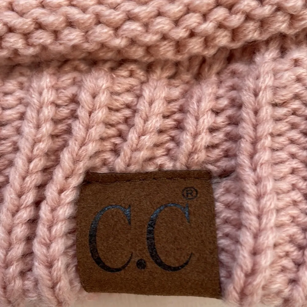 C.C Powder Rose Cable Knit Beanie NWT Slouchy Winter Hat Black - Image 4