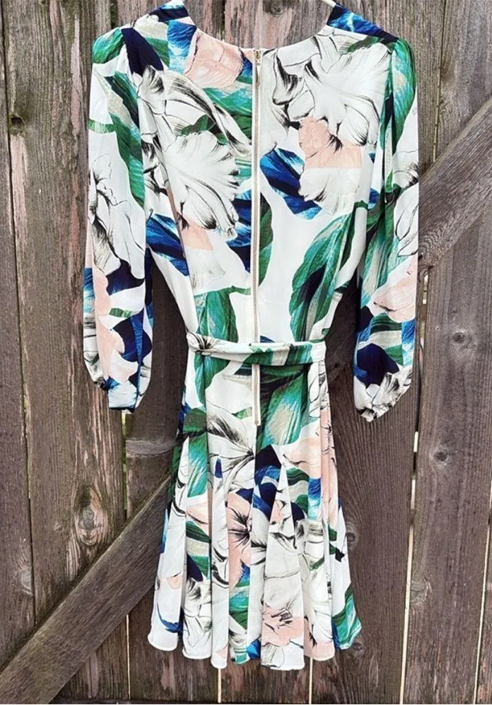 Like New White House Black Market Godet
Dress Ivory Floral Size 2 - Image 14