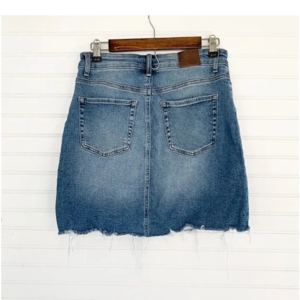 Maurices medium wash distressed high rise denim jean skirt size 6 - Image 2