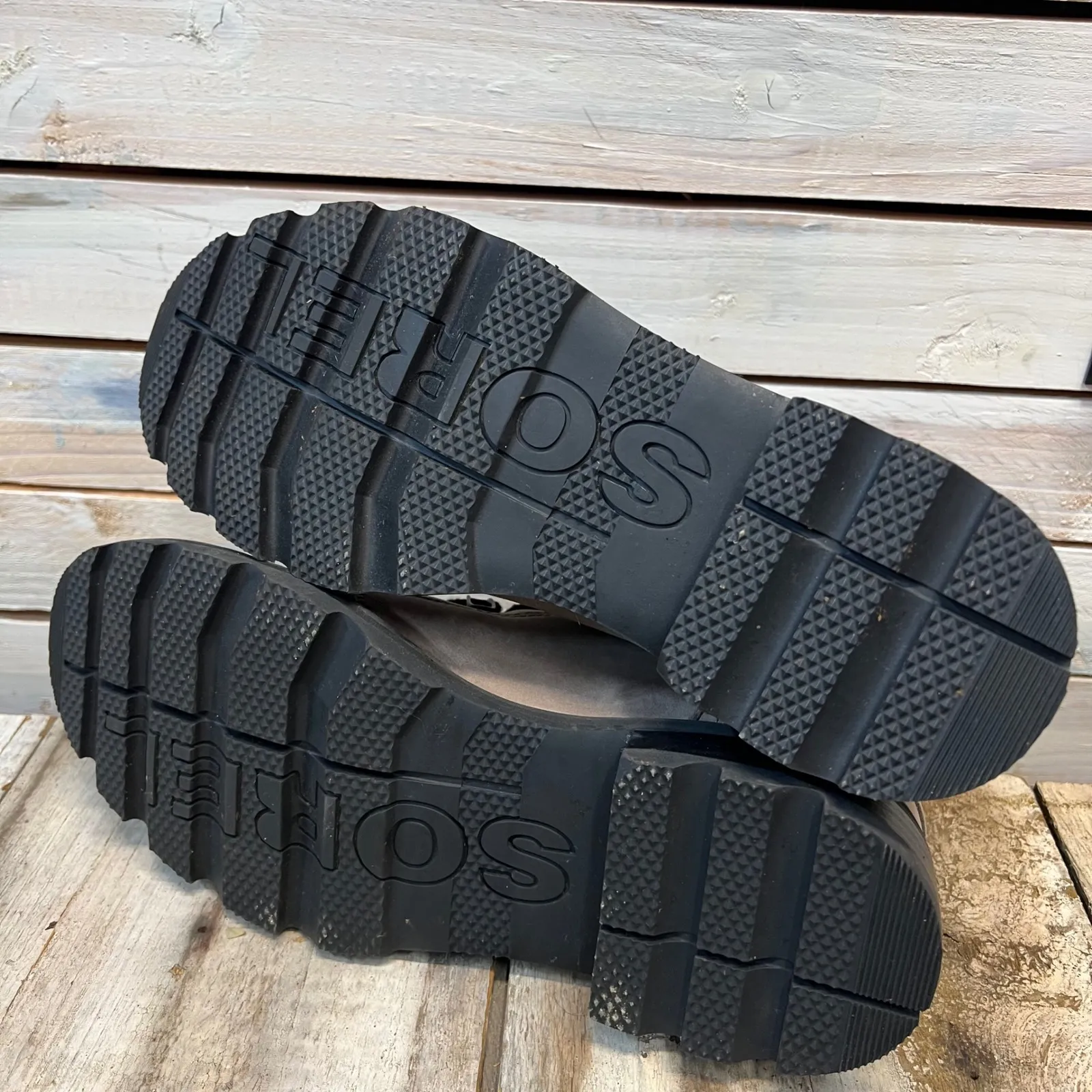 Sorel Women's Lennox Lace-Up Lug Sole Waterproof Leather Booties Taupe 10.5 - Image 8