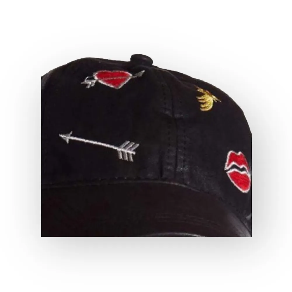 new August Hat ᨎ Smooches Embroidered Coated Baseball Cap ᨎ Hearts Arrows Lips ᨎ - Image 4