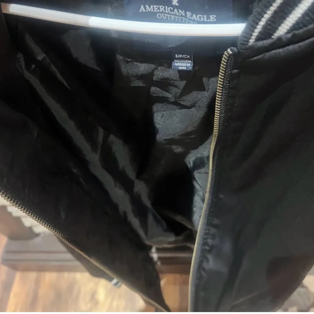 American Eagle Black‎ Bomber Jacket - Image 4