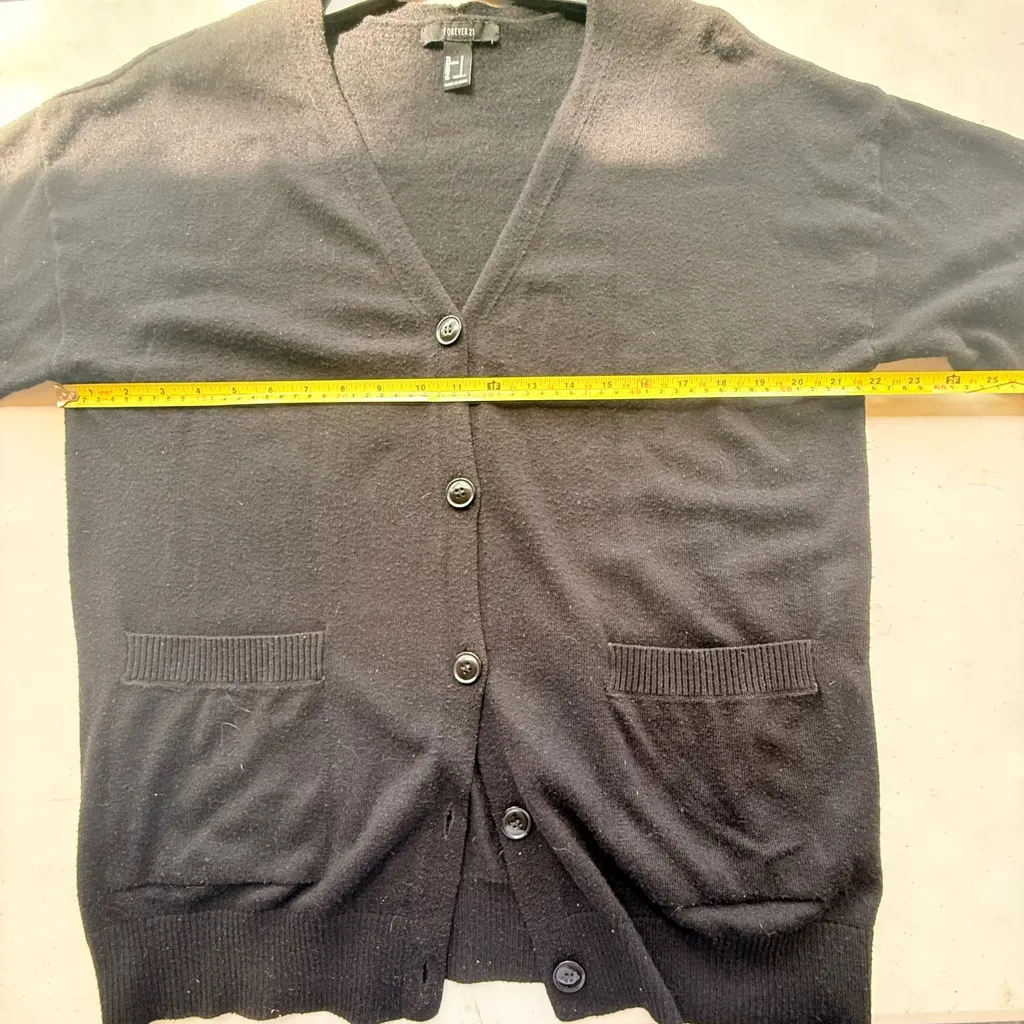 Forever 21 Black V-Neck Cardigan - Image 7
