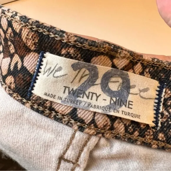 FREE PEOPLE High Rise Snakeskin Print Cropped Skinny‎ Jeans Size 29 - Image 12