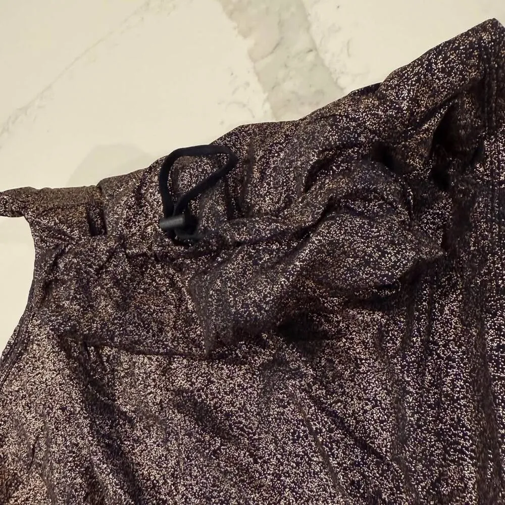 Fabletics Liora Cowl Neck Ripstop Pullover Vest Womens Large Black/Gold Metallic - Image 5