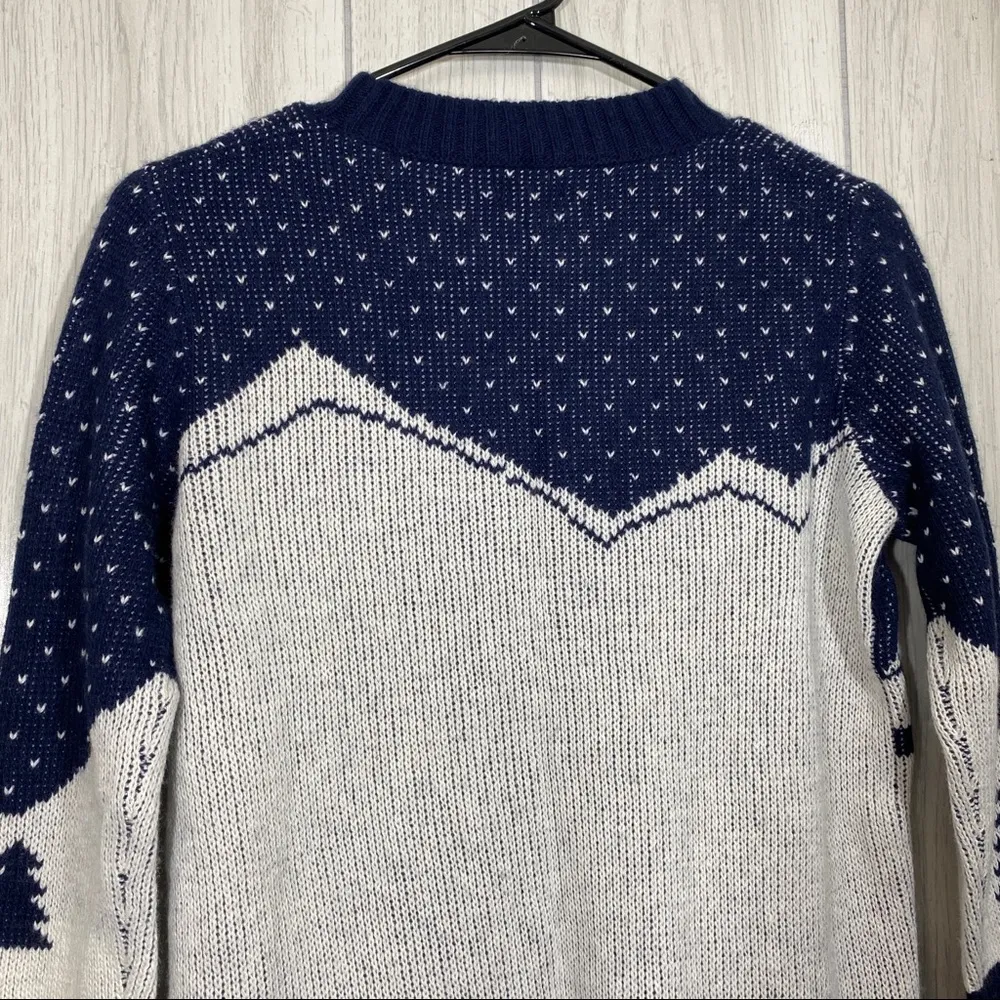 NEW J Crew Intarsia Ski Scene Knit Sweater size XS NWT *flawed - Image 4