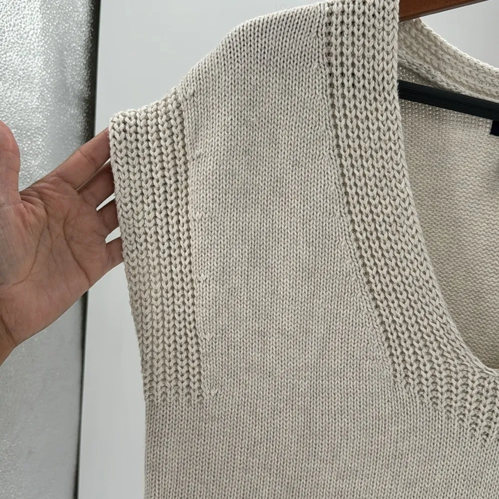 Gap sweater vest cream in color never worn NWOT oversized coastal grandma - Image 7