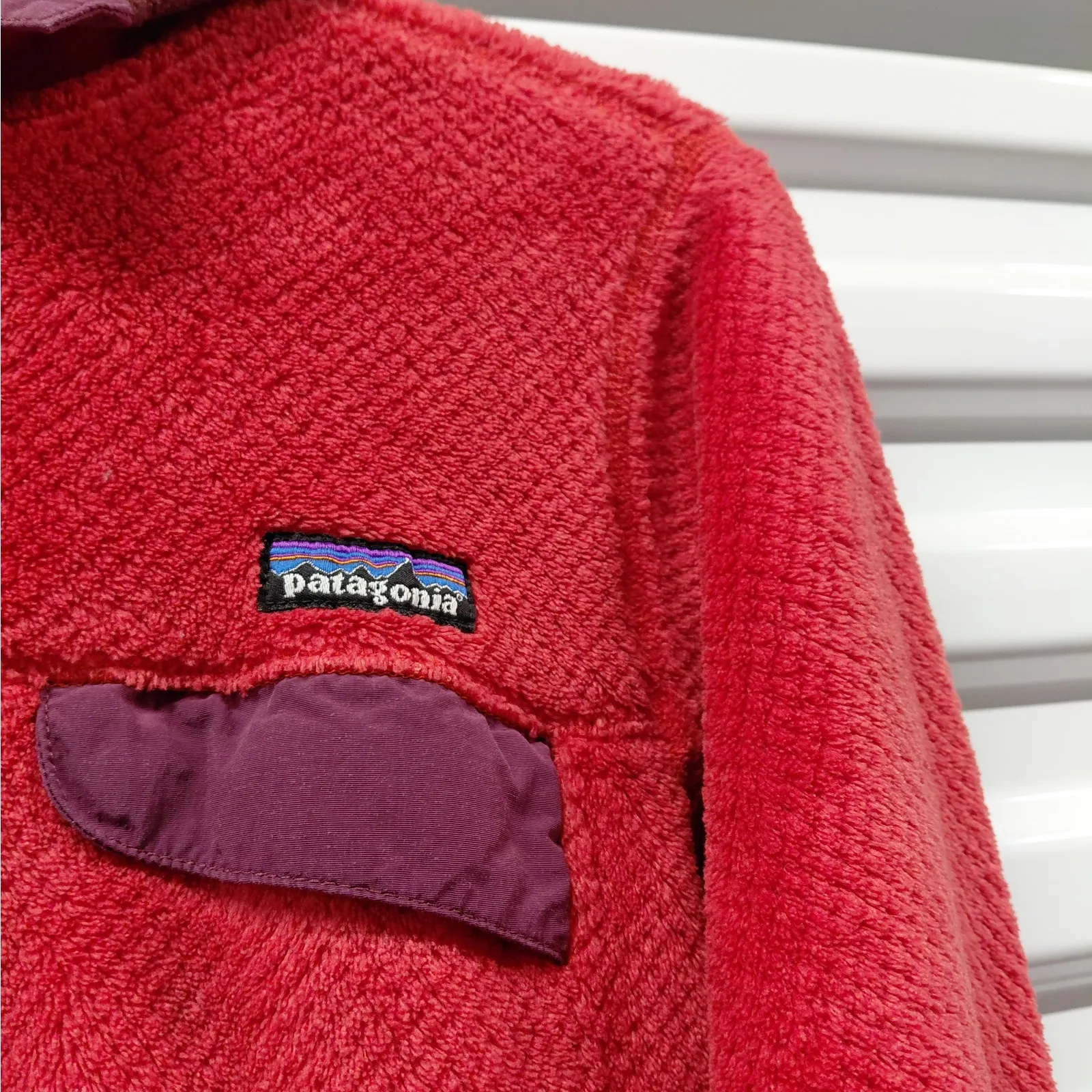 Patagonia Synchilla Snap-T Hoodie Sweater Womens Small Red Fleece Cozy Outdoors - Image 5