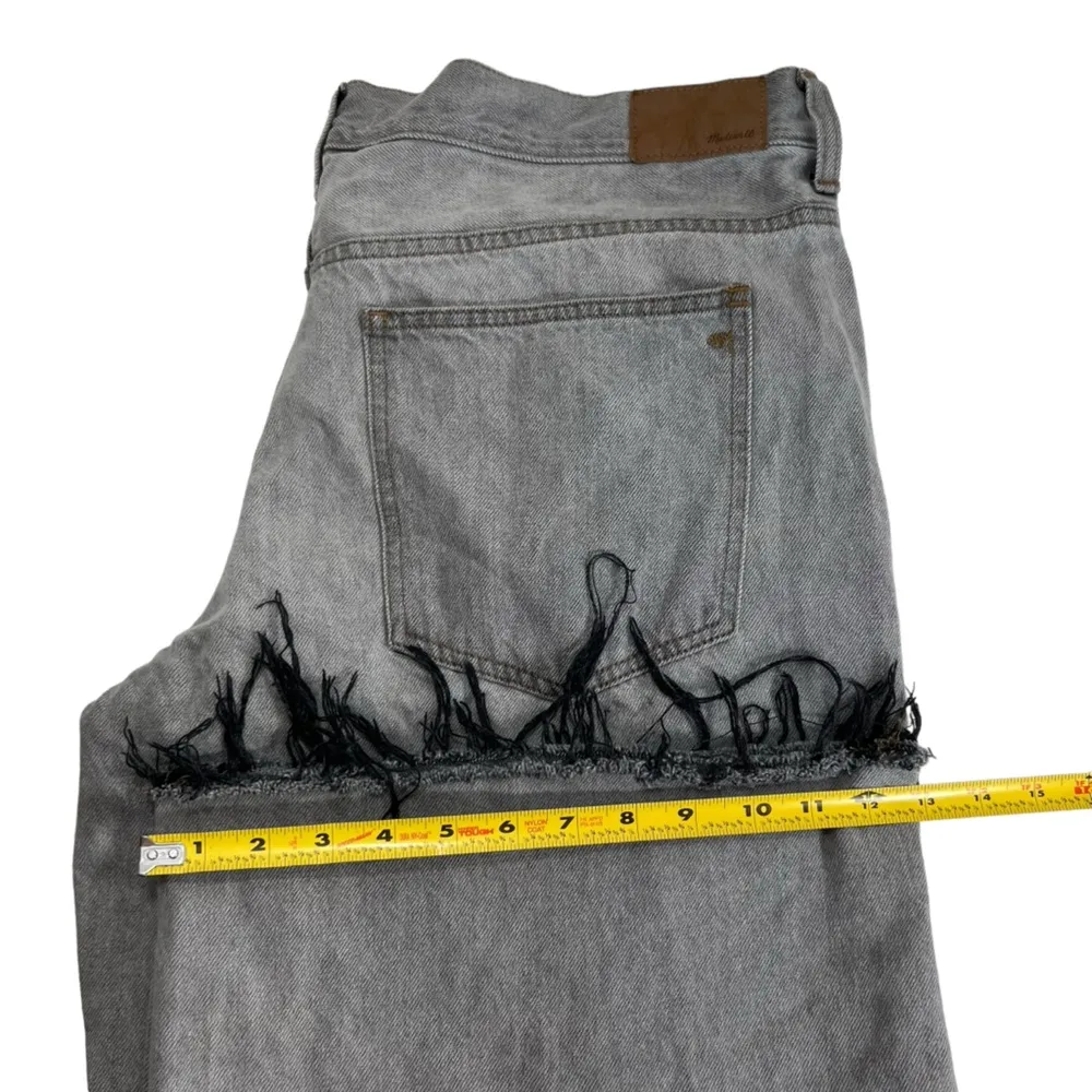 Madewell LOW-RISE SUPERWIDE-LEG Frayed Crop Jeans - Image 10