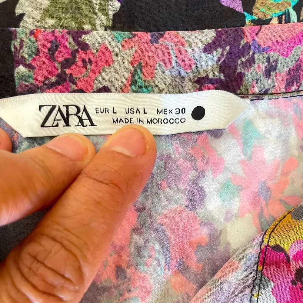 ZARA, Black Floral dress. Sheer fabric, great for every season size L Purple Size L - Image 11