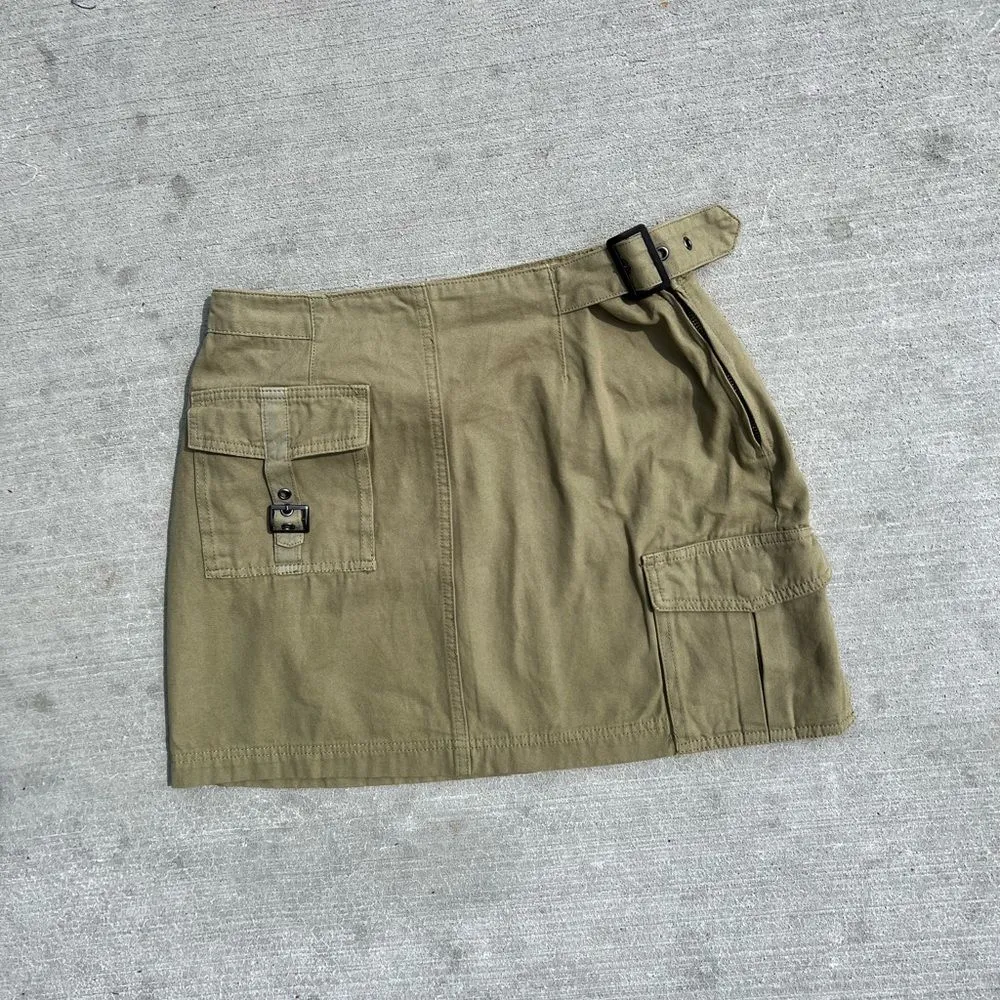 Forever 21 NWT Green Cargo Pocket Mini Skirt Size Large - Image 6