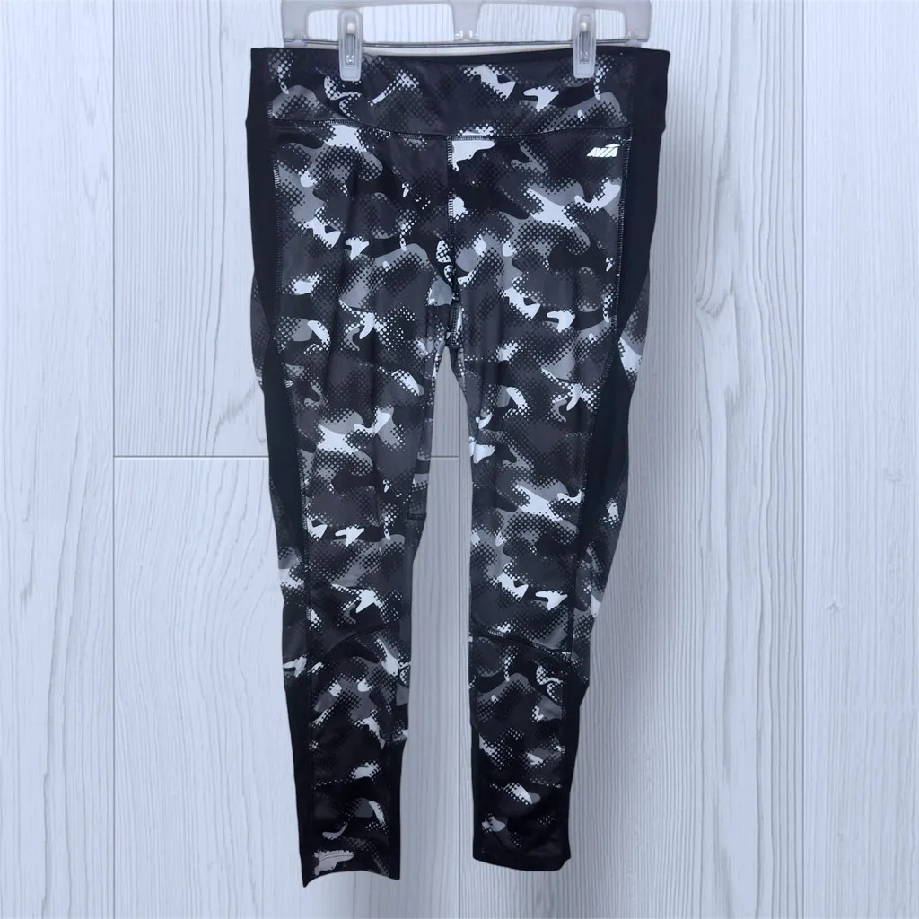 AVIA Women’s Camo Athletic Activewear Leggings - Image 2