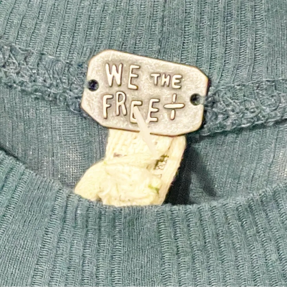 Free People We The Free Women's XS Green Faye Keyhole Neck Cut-Out Ribbed - Image 3