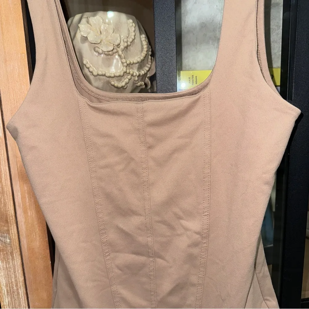Abercrombie corset bodysuit square neck nude beige sleeveless thong seamless - Image 7